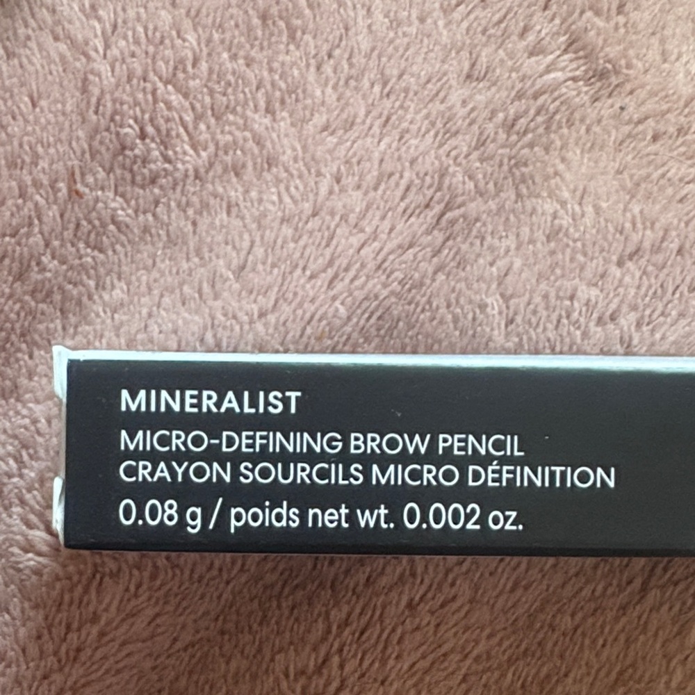 bareMinerals micro-defining brow pencil - Picture 4 of 9